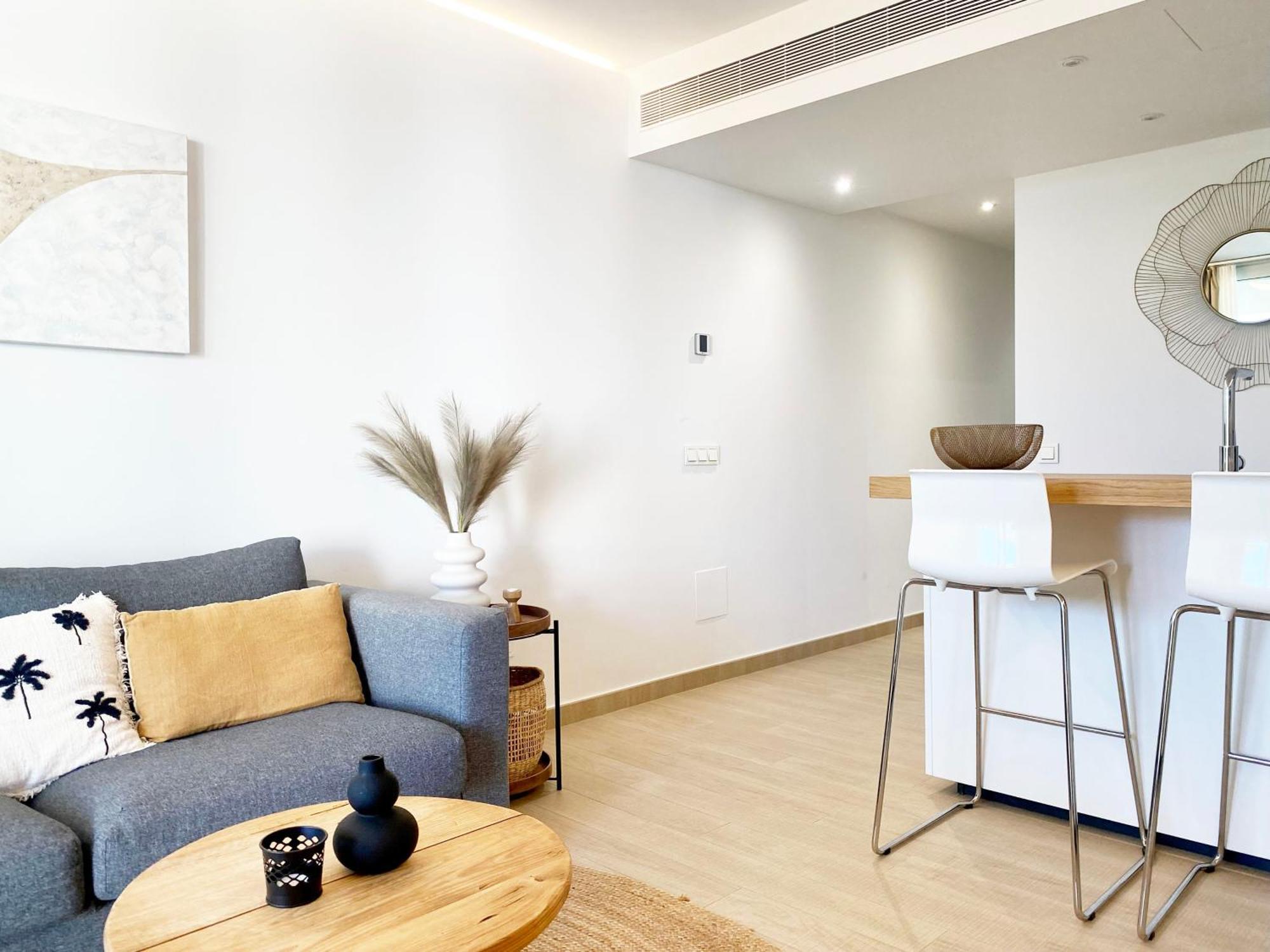 Fantastic Apartment In The Wave Just Steps From Carvajal Beach - Pool And Free Parking فوينخيرولا المظهر الخارجي الصورة