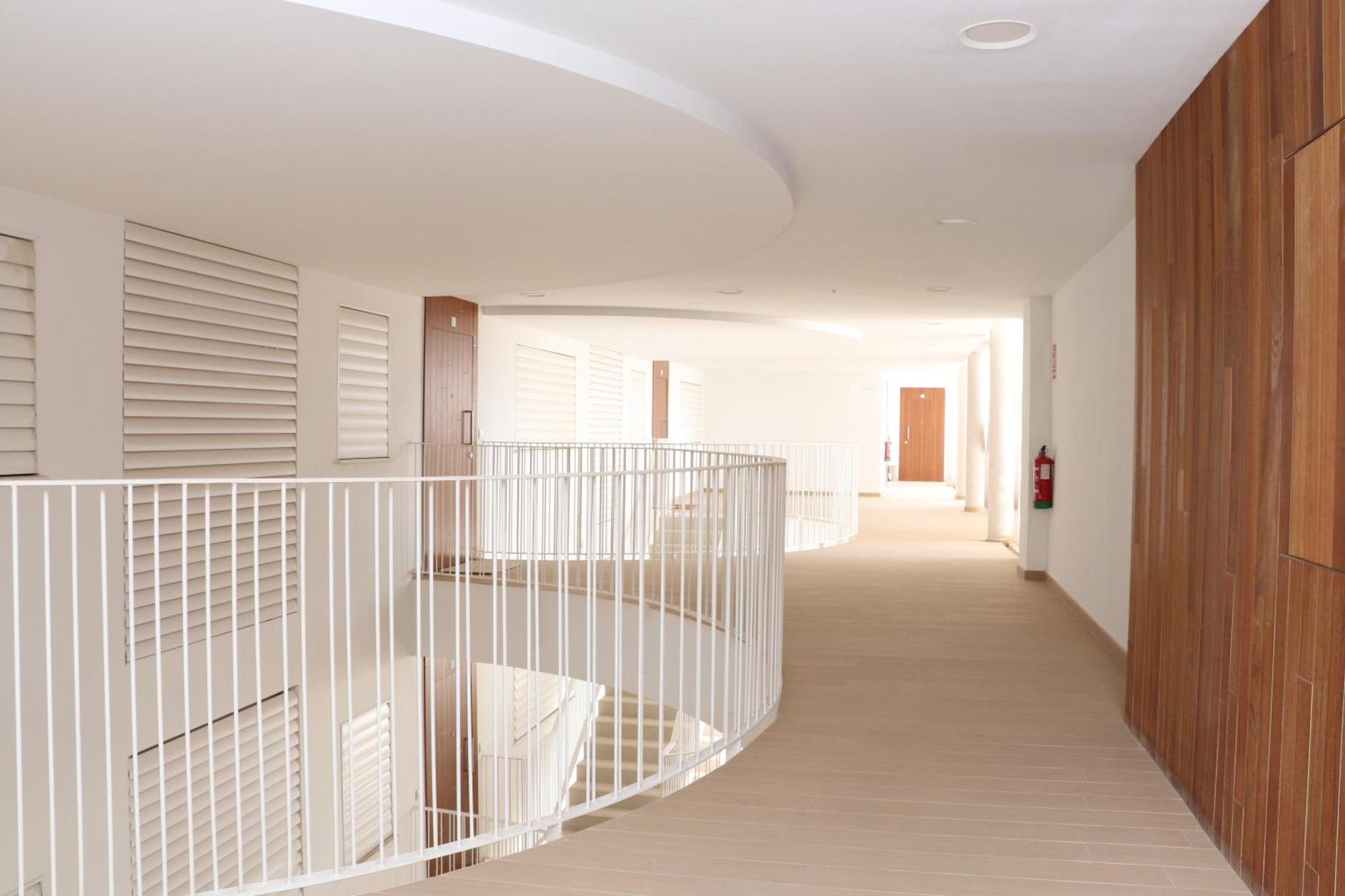 Fantastic Apartment In The Wave Just Steps From Carvajal Beach - Pool And Free Parking فوينخيرولا المظهر الخارجي الصورة