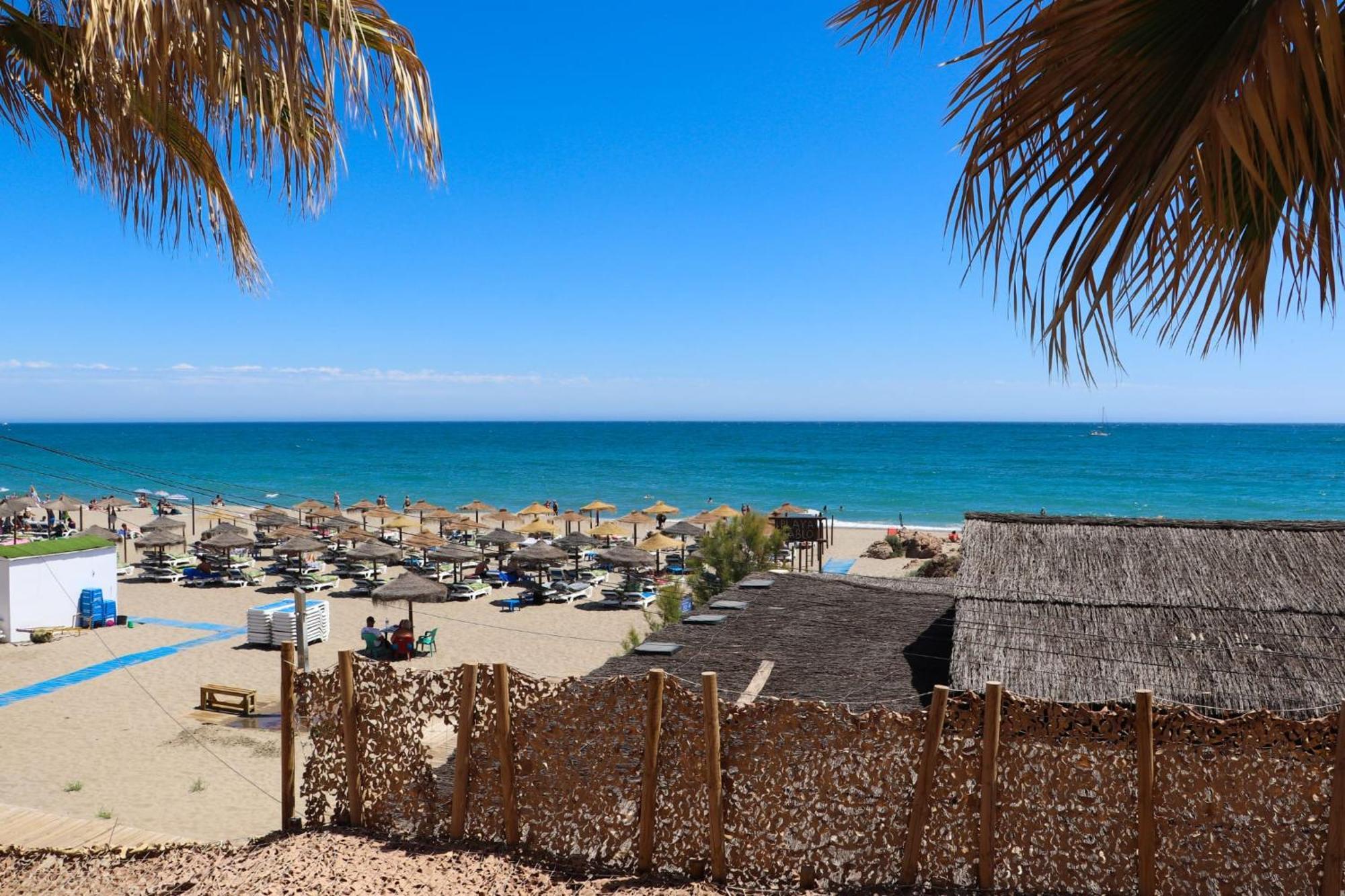 Fantastic Apartment In The Wave Just Steps From Carvajal Beach - Pool And Free Parking فوينخيرولا المظهر الخارجي الصورة